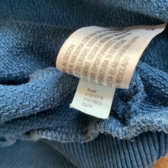 NWOT Universal Thread Crewneck - Picture 5 of 7